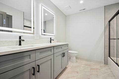 Tiny photo for 11036 Austin Avenue, Chicago Ridge, IL 60415 (MLS # 12567940)