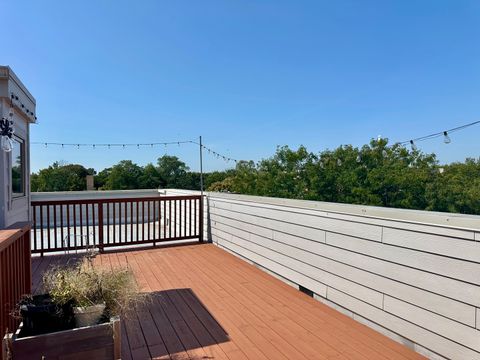 Tiny photo for 4133 N Kenmore Avenue N #2N, Chicago, IL 60613 (MLS # 12489216)