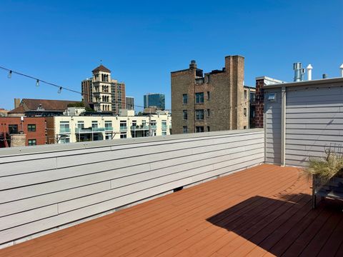 Tiny photo for 4133 N Kenmore Avenue N #2N, Chicago, IL 60613 (MLS # 12489216)