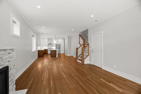 Tiny photo for 4133 N Kenmore Avenue N #2N, Chicago, IL 60613 (MLS # 12489216)