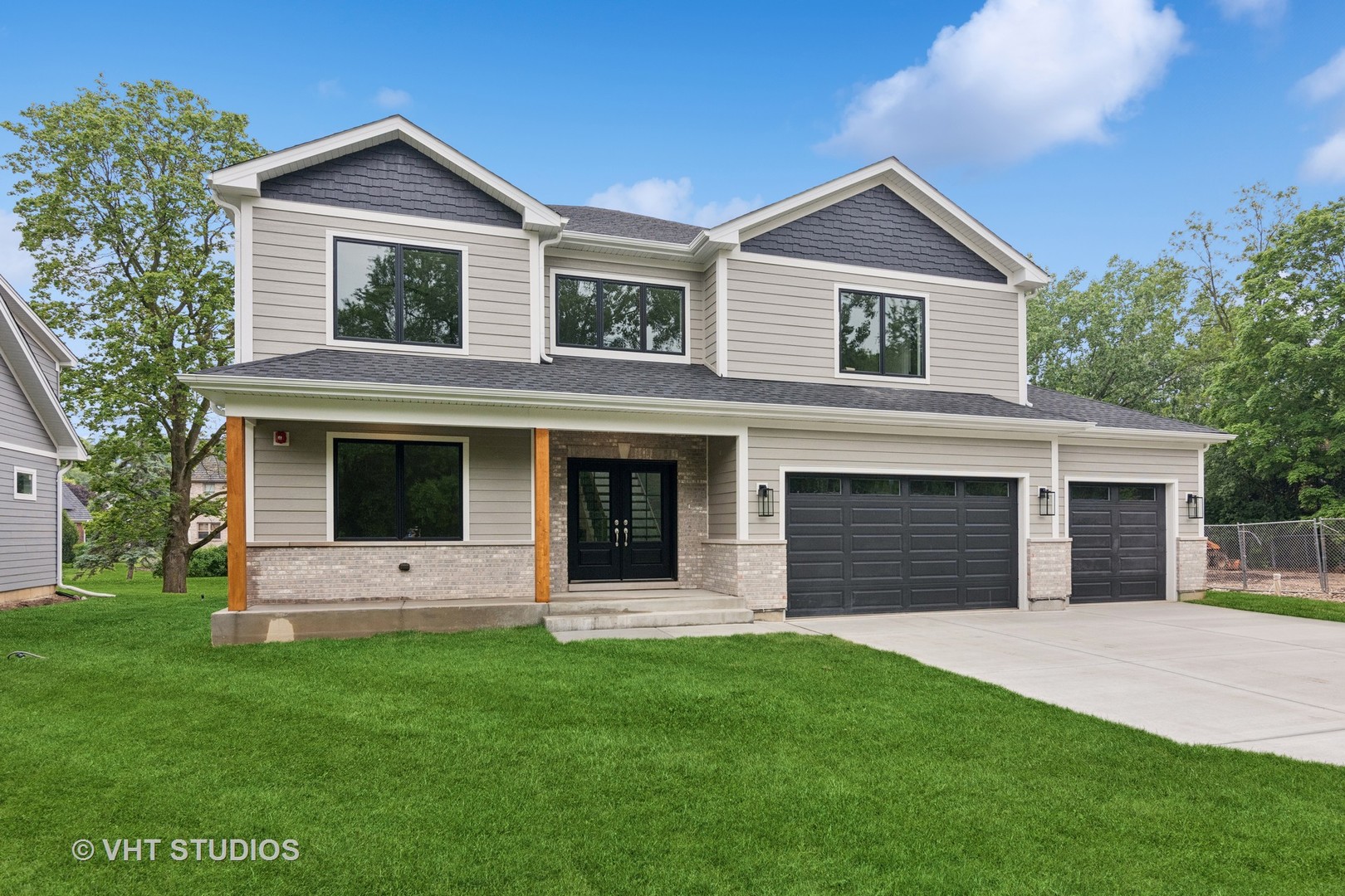 1527 N Louise Lane