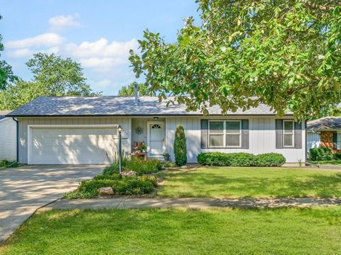 Photo of 2315 Clover Lane, Champaign, IL 61821 (MLS # 12454529)