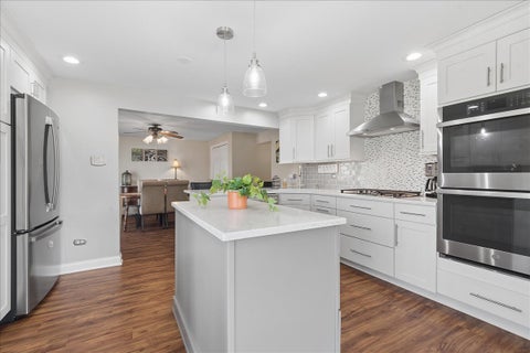 Tiny photo for 4242 W 90th Place, Hometown, IL 60456 (MLS # 12754235)