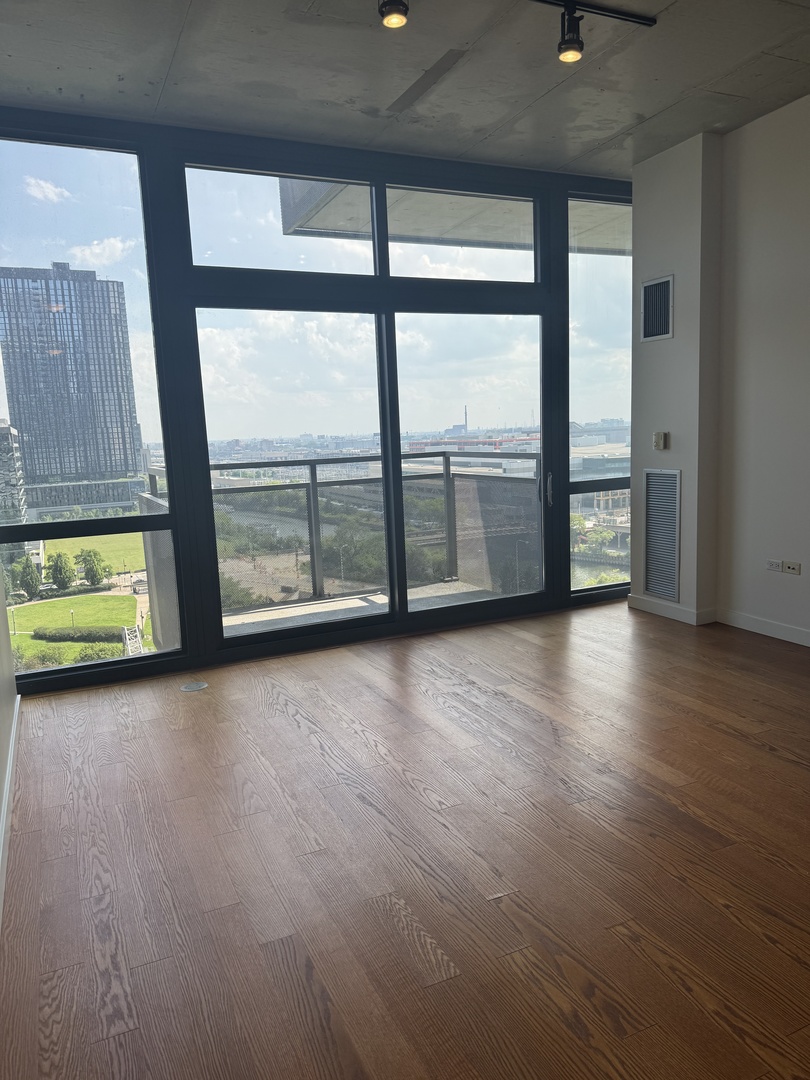 235 W VAN BUREN Street 1508