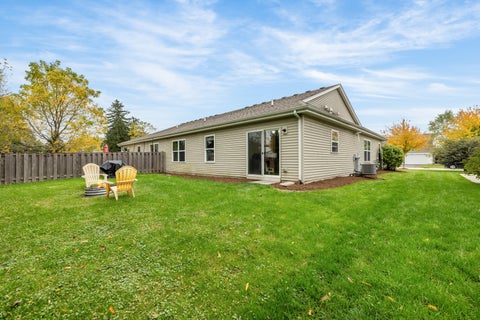 Tiny photo for 184 Maryland Lane, Pingree Grove, IL 60140 (MLS # 12785687)