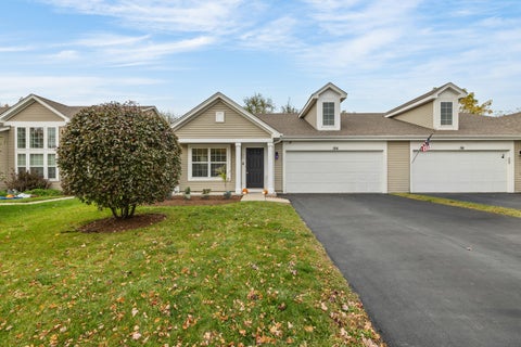 Photo of 184 Maryland Lane, Pingree Grove, IL 60140 (MLS # 12785687)