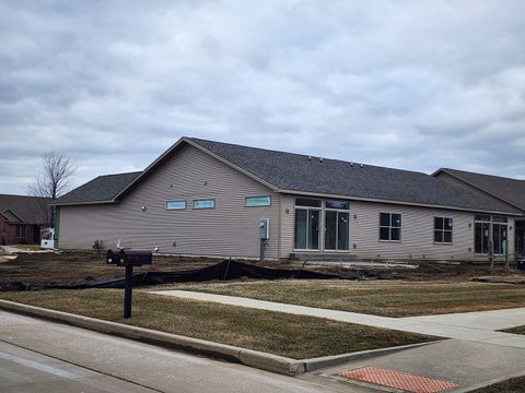 Tiny photo for 1922 Dunraven Road, Bloomington, IL 61704 (MLS # 12415870)