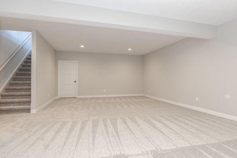 Tiny photo for 1922 Dunraven Road, Bloomington, IL 61704 (MLS # 12415870)