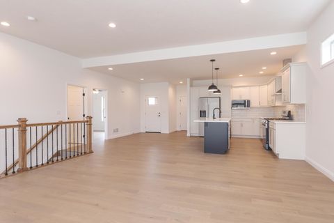 Tiny photo for 1922 Dunraven Road, Bloomington, IL 61704 (MLS # 12415870)