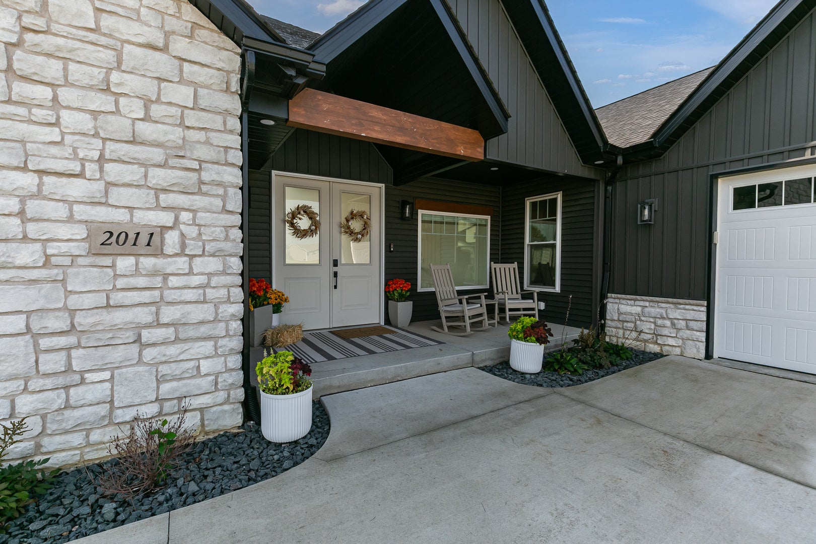 2011 E 59th Court