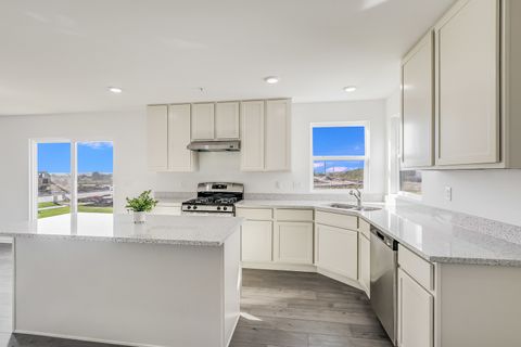 Tiny photo for 629 Endicott Road, South Elgin, IL 60177 (MLS # 12453615)