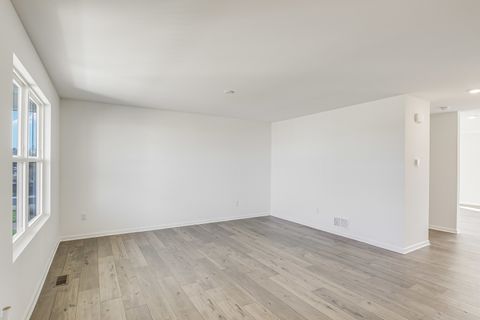 Tiny photo for 629 Endicott Road, South Elgin, IL 60177 (MLS # 12453615)