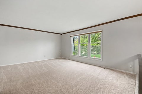 Tiny photo for 409 N Glengarry Drive, Geneva, IL 60134 (MLS # 12784829)