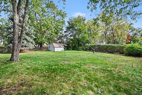 Tiny photo for 409 N Glengarry Drive, Geneva, IL 60134 (MLS # 12784829)