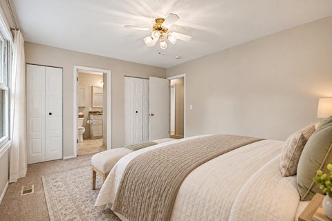 Tiny photo for 409 N Glengarry Drive, Geneva, IL 60134 (MLS # 12784829)