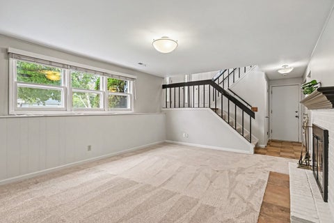 Tiny photo for 409 N Glengarry Drive, Geneva, IL 60134 (MLS # 12784829)