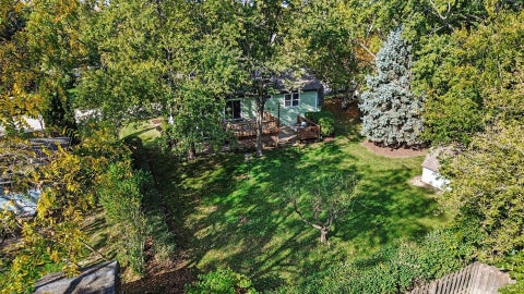Tiny photo for 409 N Glengarry Drive, Geneva, IL 60134 (MLS # 12784829)