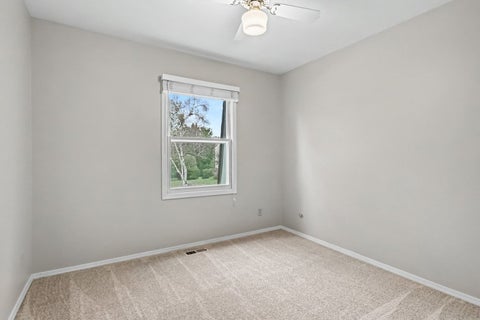 Tiny photo for 409 N Glengarry Drive, Geneva, IL 60134 (MLS # 12784829)