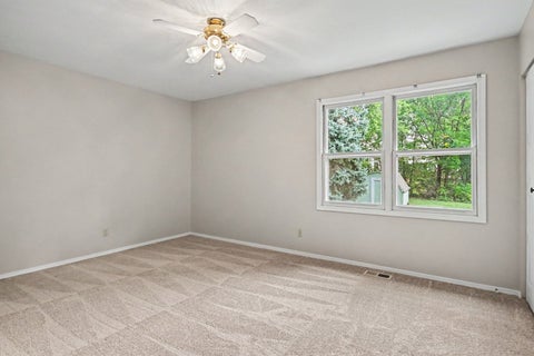 Tiny photo for 409 N Glengarry Drive, Geneva, IL 60134 (MLS # 12784829)