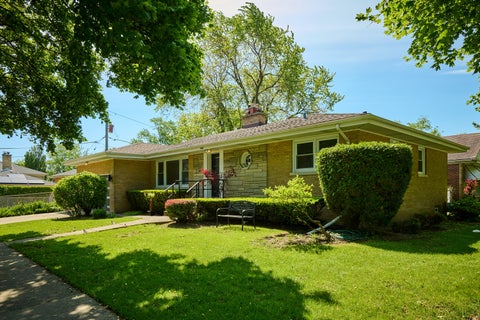 Tiny photo for 4555 Cleveland Street, Skokie, IL 60076 (MLS # 12744935)