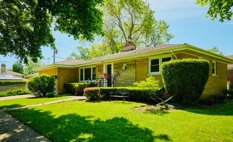 Tiny photo for 4555 Cleveland Street, Skokie, IL 60076 (MLS # 12744935)