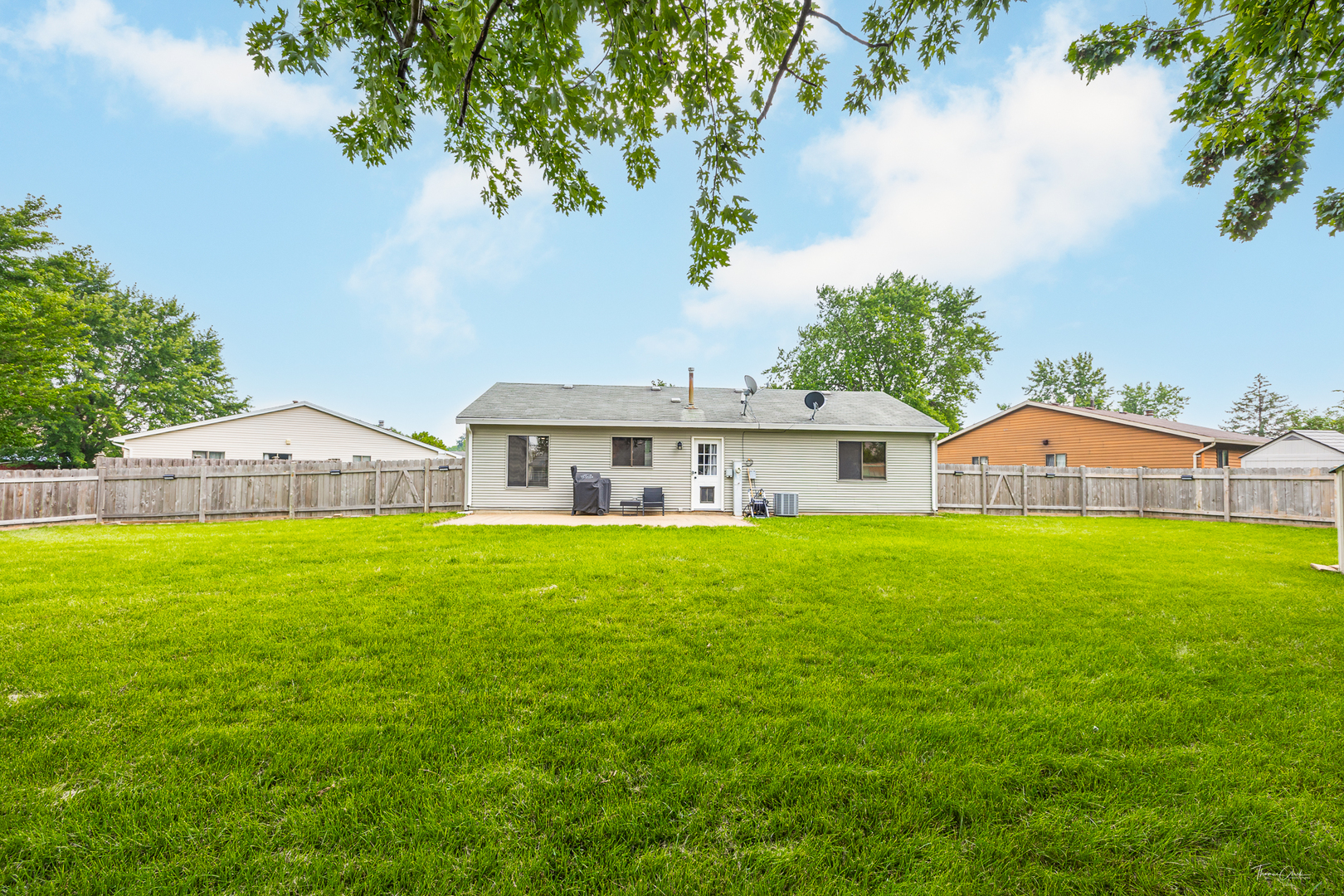1070 Crestwood Lane