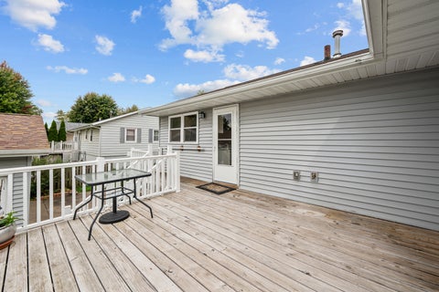 Tiny photo for 1895 Tam O Shanter Drive, Bettendorf, IA 52722 (MLS # 12784649)