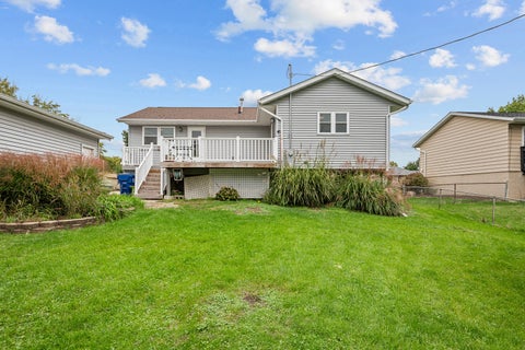 Tiny photo for 1895 Tam O Shanter Drive, Bettendorf, IA 52722 (MLS # 12784649)