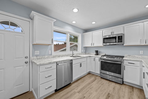 Tiny photo for 1895 Tam O Shanter Drive, Bettendorf, IA 52722 (MLS # 12784649)