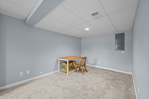 Tiny photo for 1895 Tam O Shanter Drive, Bettendorf, IA 52722 (MLS # 12784649)