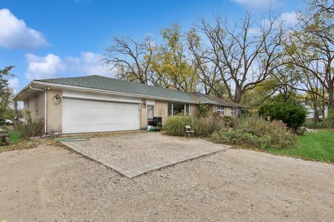 Photo of 23520 N Old Mchenry Road, Lake Zurich, IL 60047 (MLS # 12498444)