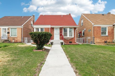 11218 S AVE  G Chicago IL 60617