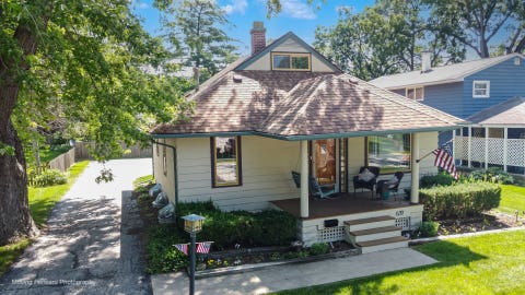 Tiny photo for 639 S 2nd Street, West Dundee, IL 60118 (MLS # 12688620)