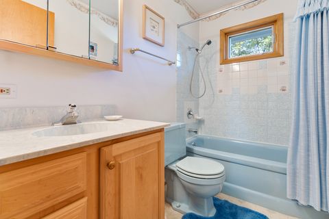 Tiny photo for 522 Edgewood Lane, Elk Grove Village, IL 60007 (MLS # 12468309)