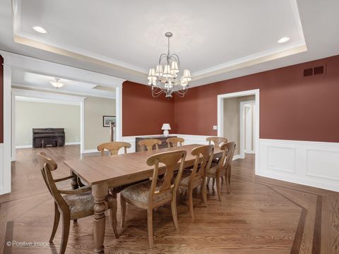 Tiny photo for 610 S WASHINGTON Street, Elmhurst, IL 60126 (MLS # 12613015)