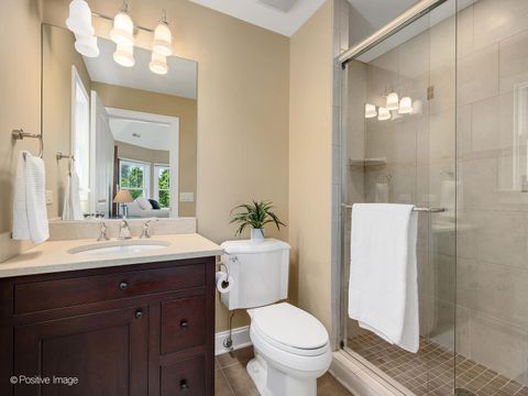 Tiny photo for 610 S WASHINGTON Street, Elmhurst, IL 60126 (MLS # 12613015)