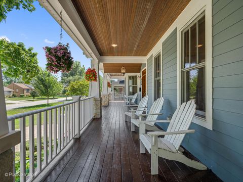 Tiny photo for 610 S WASHINGTON Street, Elmhurst, IL 60126 (MLS # 12613015)