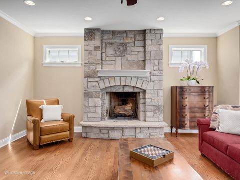 Tiny photo for 610 S WASHINGTON Street, Elmhurst, IL 60126 (MLS # 12613015)