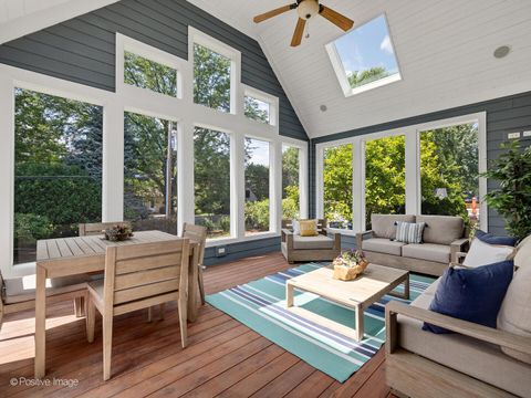 Tiny photo for 610 S WASHINGTON Street, Elmhurst, IL 60126 (MLS # 12613015)