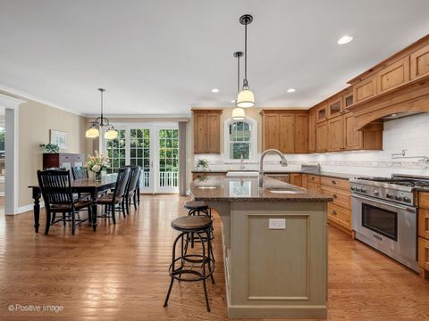 Tiny photo for 610 S WASHINGTON Street, Elmhurst, IL 60126 (MLS # 12613015)