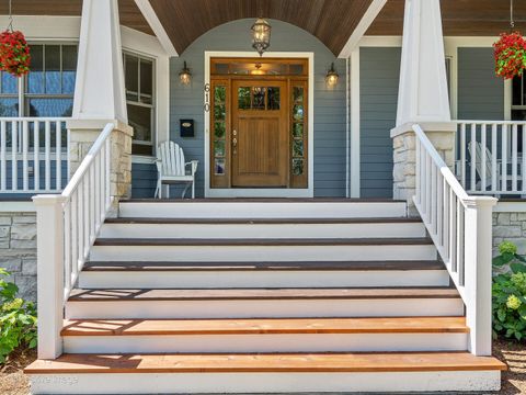 Tiny photo for 610 S WASHINGTON Street, Elmhurst, IL 60126 (MLS # 12613015)