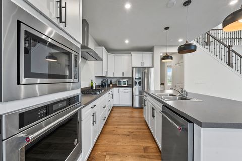 Tiny photo for 940 Treeline Drive, Algonquin, IL 60102 (MLS # 12409466)