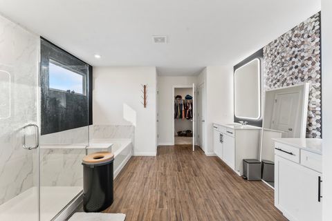 Tiny photo for 940 Treeline Drive, Algonquin, IL 60102 (MLS # 12409466)