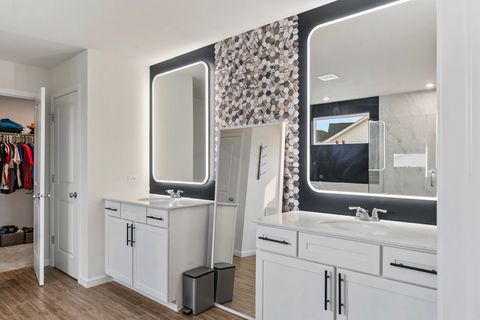 Tiny photo for 940 Treeline Drive, Algonquin, IL 60102 (MLS # 12409466)