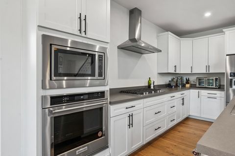 Tiny photo for 940 Treeline Drive, Algonquin, IL 60102 (MLS # 12409466)