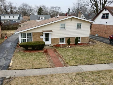 Photo of 3801 167th Place, Country Club Hills, IL 60478 (MLS # 12424242)