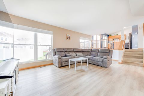 Tiny photo for 579 Rebecca Lane, Bolingbrook, IL 60440 (MLS # 12618234)