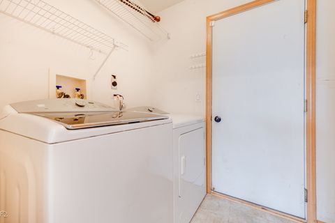 Tiny photo for 579 Rebecca Lane, Bolingbrook, IL 60440 (MLS # 12618234)