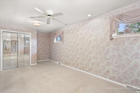 Tiny photo for 814 S Saylor Avenue, Elmhurst, IL 60126 (MLS # 12509783)