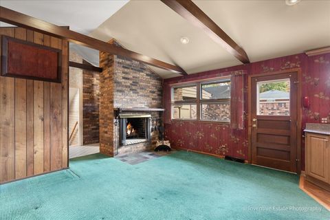 Tiny photo for 814 S Saylor Avenue, Elmhurst, IL 60126 (MLS # 12509783)